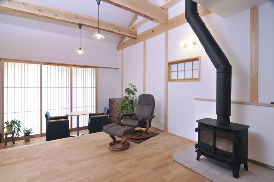 一級建築士事務所　夢・建築工房 【2500～3000万円/48坪/間取有/平屋】夏は自然の風を感じ、冬は薪ストーブで。小さなエネルギーで暮らす家の建築実例画像4