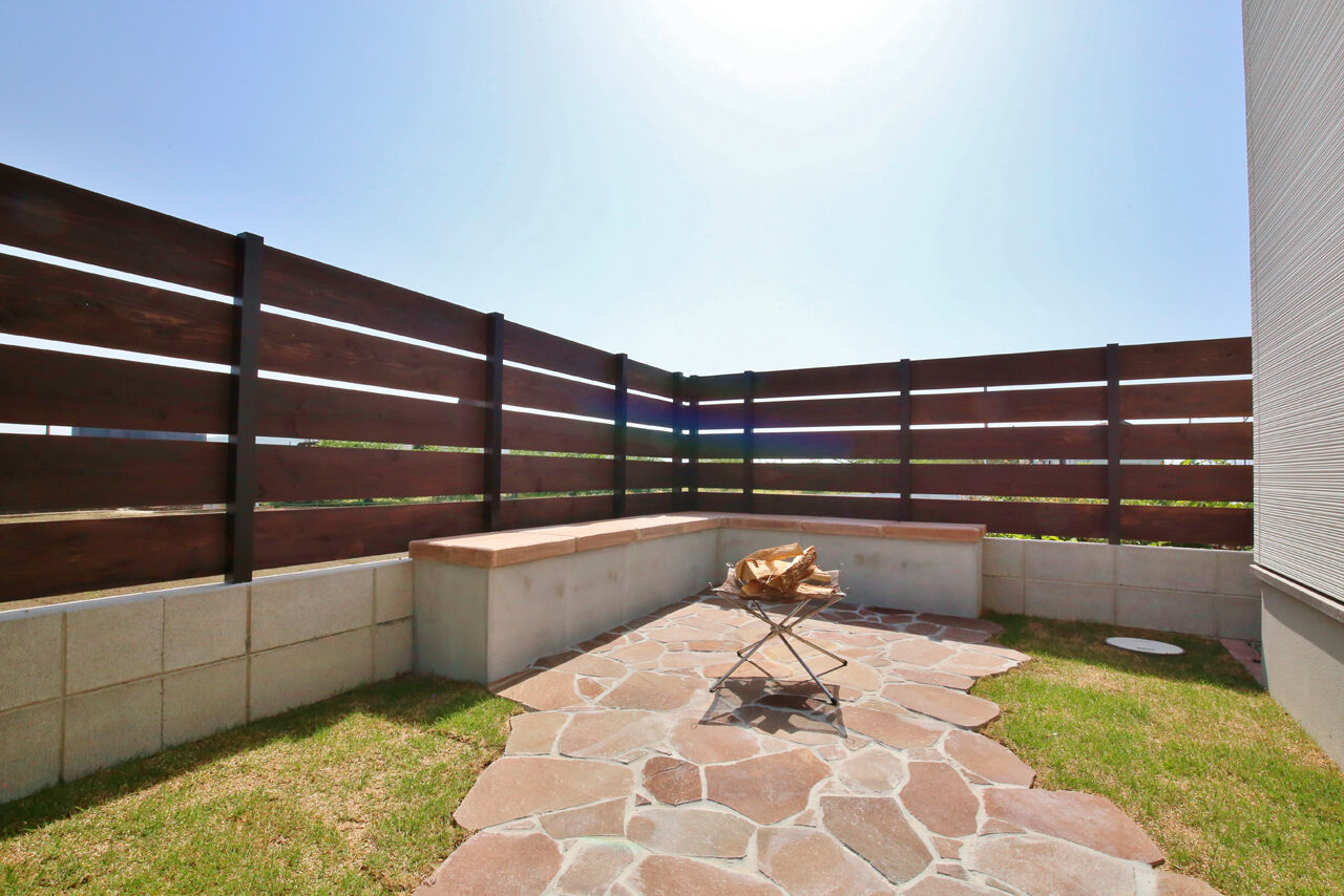 丸良木材・パナソニックビルダーズグループ 【和歌山県/2000万円台/LDK21帖/間取り有】室内窓で家族の距離が近く、会話と笑顔が広がる温かな家の建築実例画像9