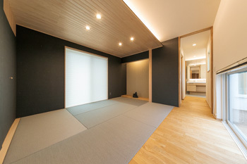 タケイ 中庭をロの字で囲む平屋の家。可愛い子供部屋や防音性の高い趣味部屋で家族全員がプライベートを楽しむの建築実例画像5