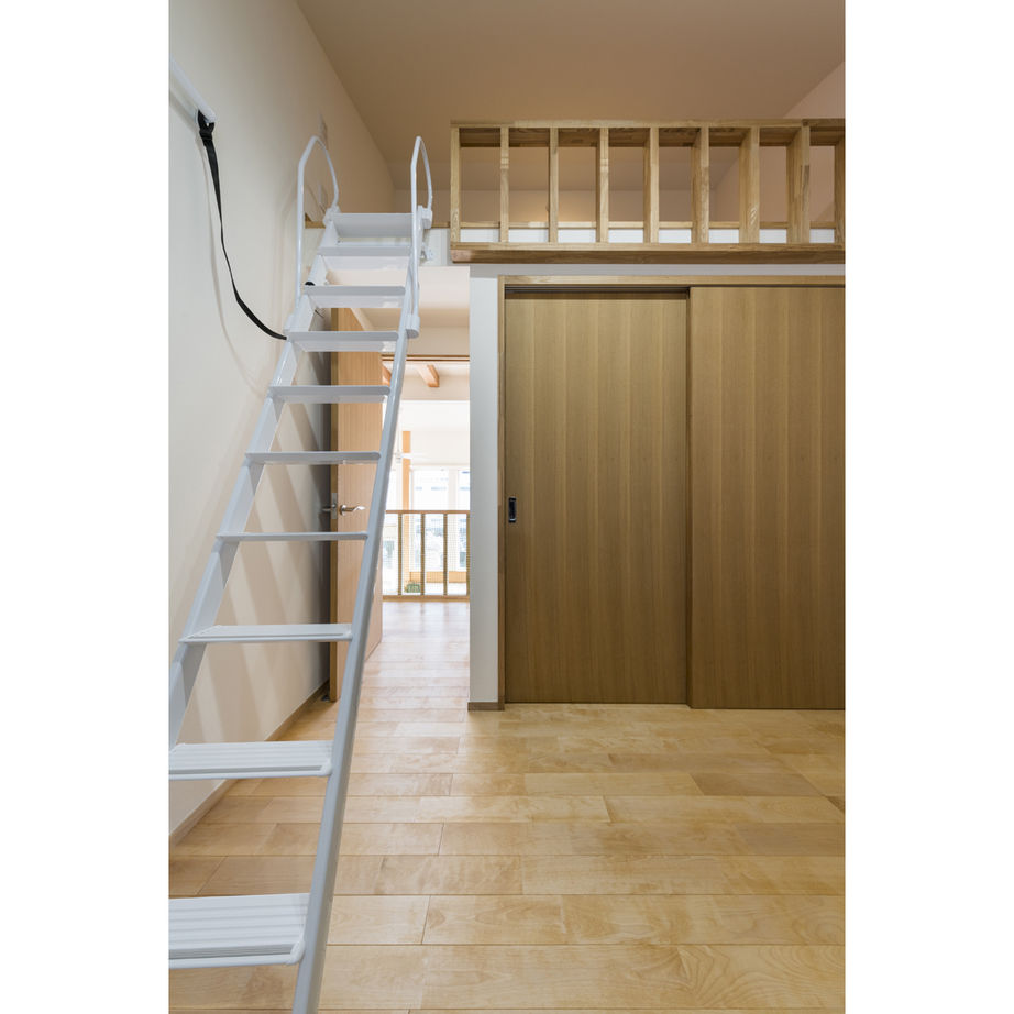 タケイ シアタールームにスタディコーナー、ロフトなど　遊び心溢れる吹き抜けのあるお家の建築実例画像7