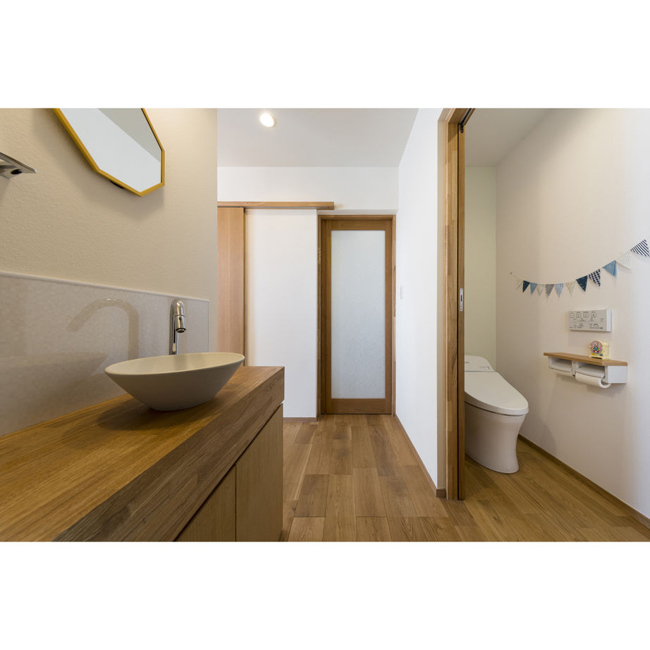 タケイ シアタールームにスタディコーナー、ロフトなど　遊び心溢れる吹き抜けのあるお家の建築実例画像8