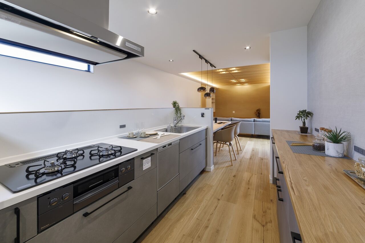 宮本工務店 一級建築士事務所 【平屋/中庭】上品な和モダンテイストの邸宅。木の意匠に癒される暮らしの建築実例画像5