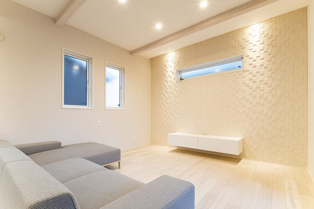 宮本工務店 一級建築士事務所 【2300万円/2階リビング/ガレージ】自然素材の心地よさ。人も愛犬も健やかに暮らす住まいの建築実例画像3