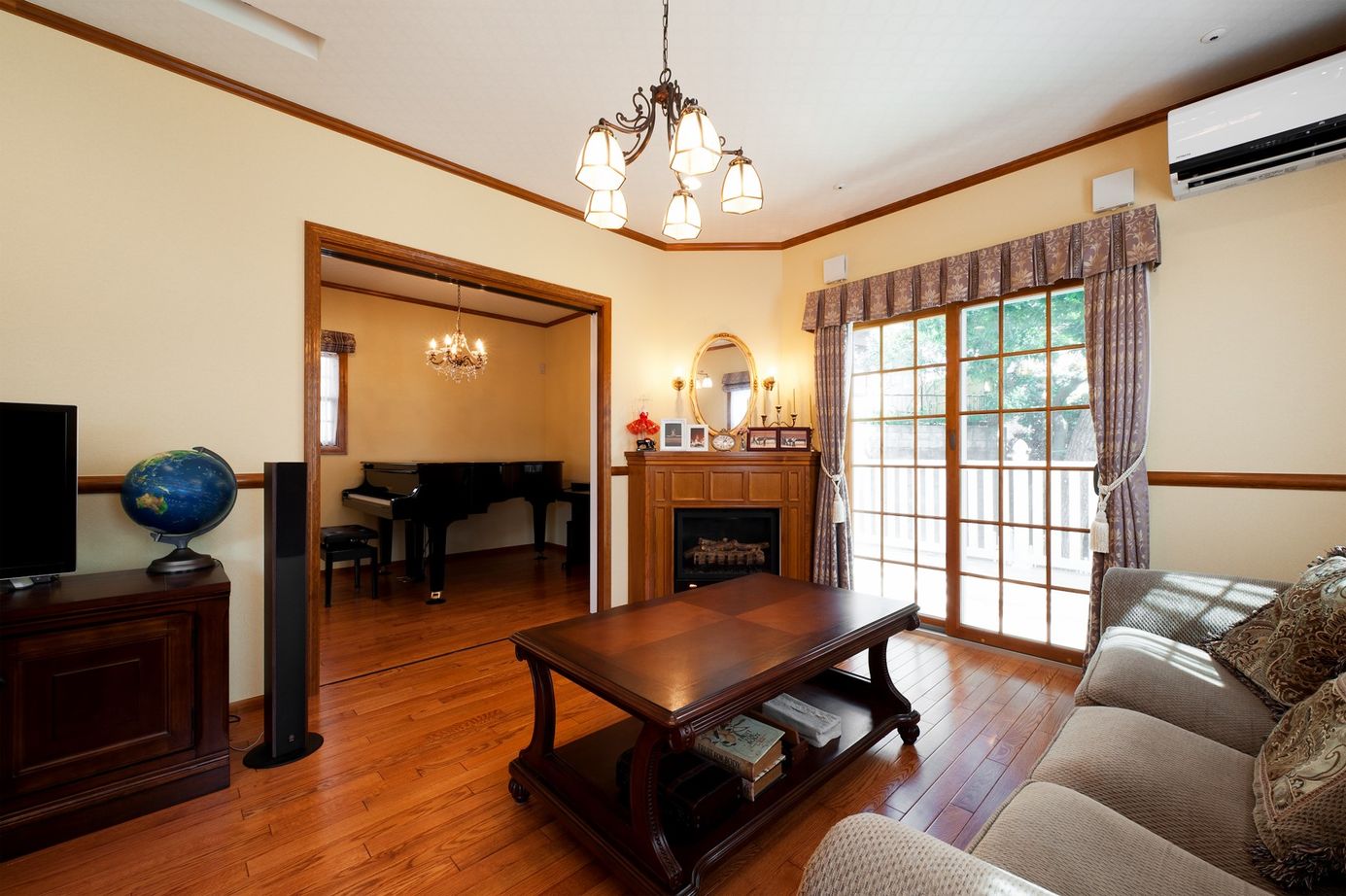 ブリリアントホーム 【3000万円台/40坪台】美しいタイル張りの外観が目を引くクラシックでこだわりの詰まった家の建築実例画像3