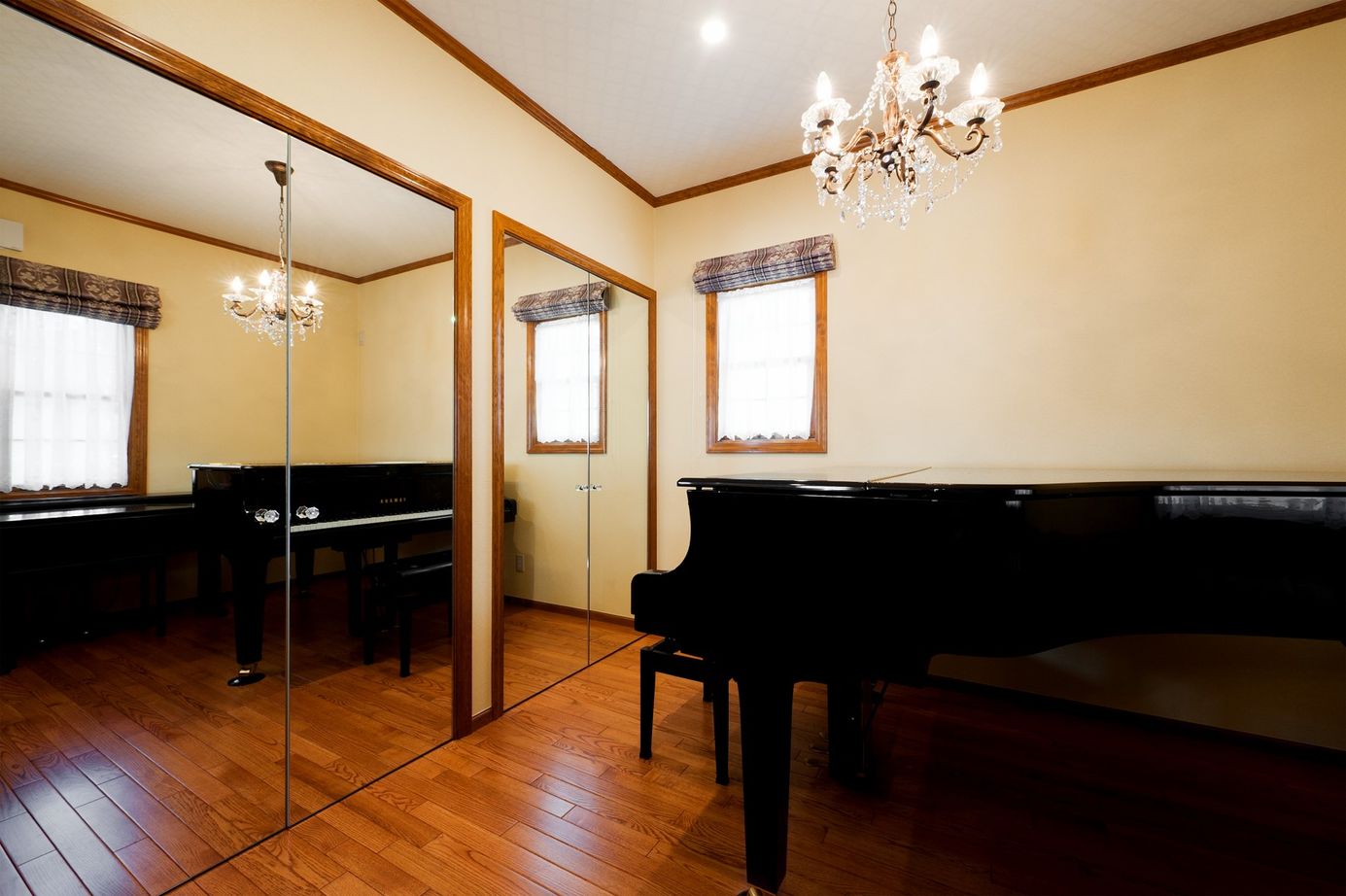 ブリリアントホーム 【3000万円台/40坪台】美しいタイル張りの外観が目を引くクラシックでこだわりの詰まった家の建築実例画像4