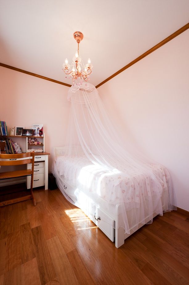 ブリリアントホーム 【3000万円台/40坪台】美しいタイル張りの外観が目を引くクラシックでこだわりの詰まった家の建築実例画像6