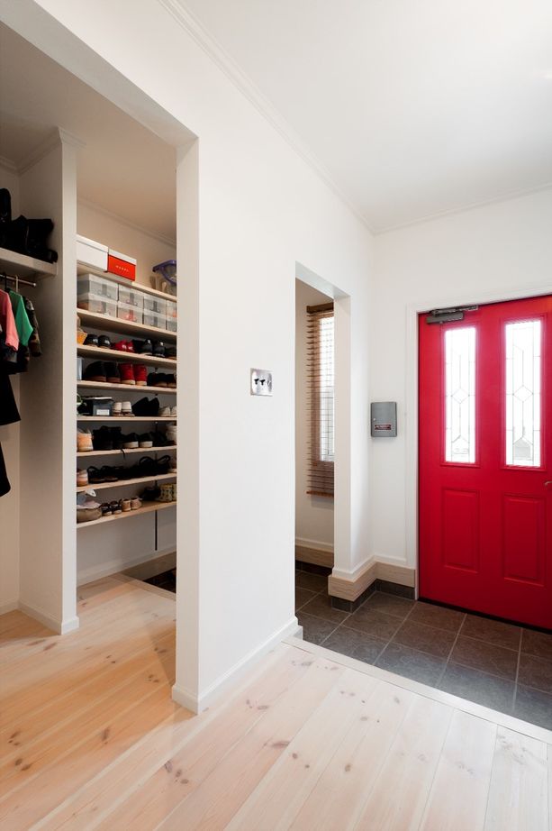 ブリリアントホーム 【2000万円台/30坪台】ラップサイディングとフロントのカバードポーチが印象的 アーリーアメリカンな住まいの建築実例画像3