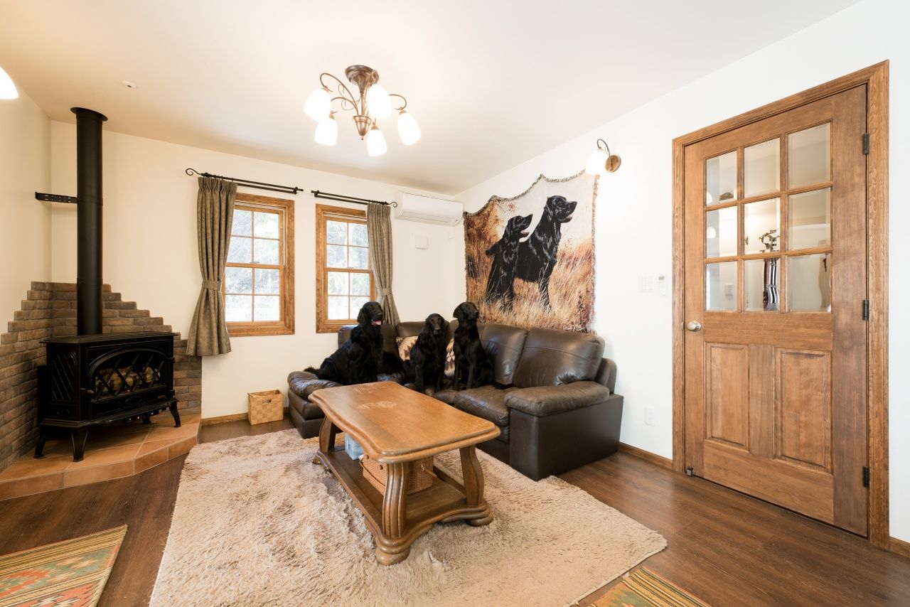 ブリリアントホーム 【平屋】夢を叶えたドッグランとドッグプールのある店舗併用住宅カバードポーチが印象的なアメリカンハウスの建築実例画像5