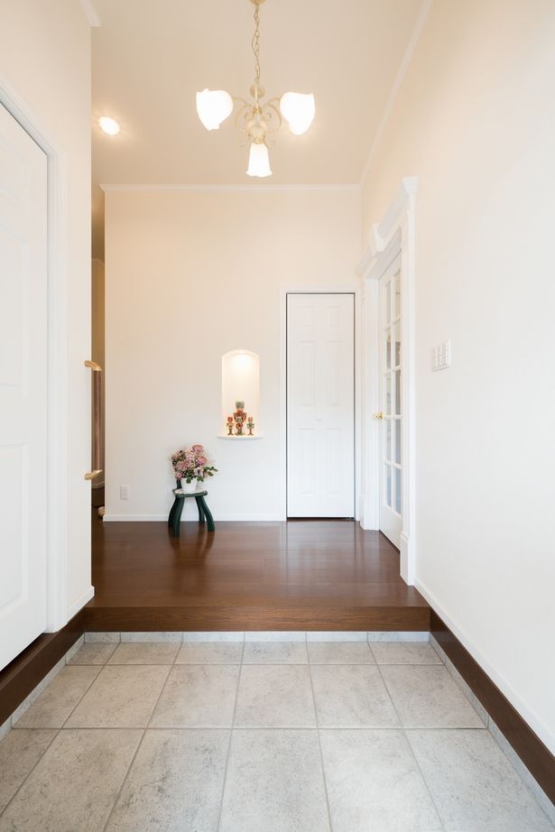 ブリリアントホーム 【3000万円台/間取り図/ビルトインガレージ】クイーン・アン様式のエレガントな外観 優雅な時間が流れる家の建築実例画像8