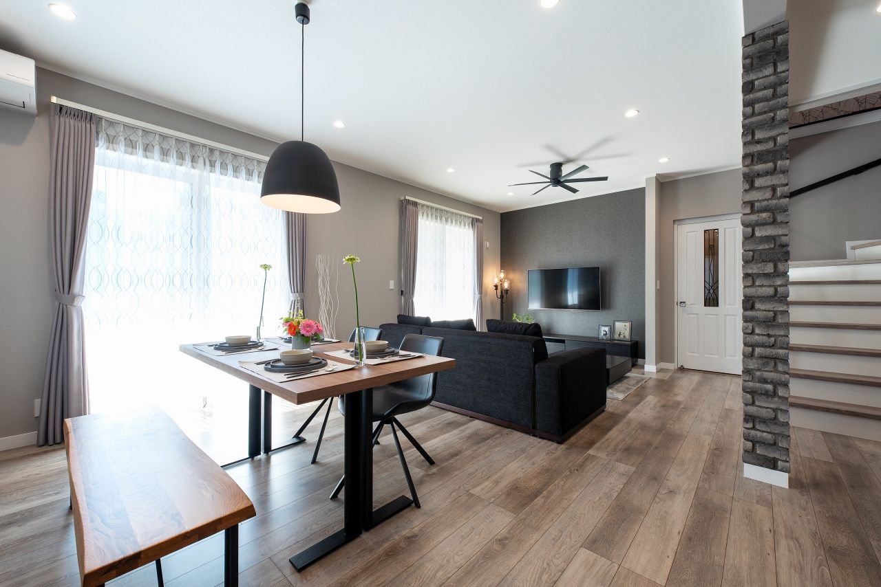 ブリリアントホーム 【3000万円台/40坪台/間取り図/吹き抜け】コンテンポラリーなエッセンスを加えたスタイリッシュで美しい家の建築実例画像4