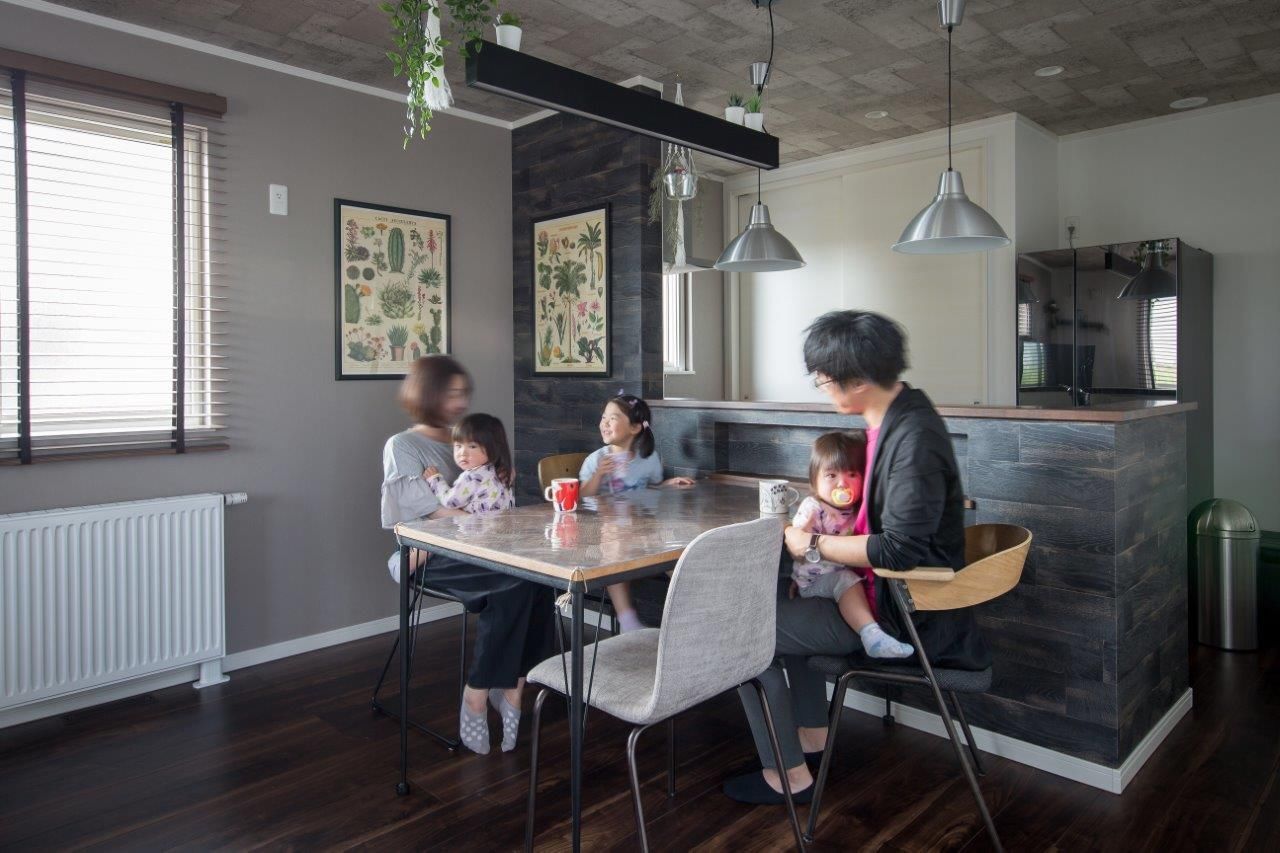 ＣＯＺＹ新潟　エクセレントホーム 奥様の意見をたくさん取り込み、暮らしやすさを追求したデザイン住宅の建築実例画像2