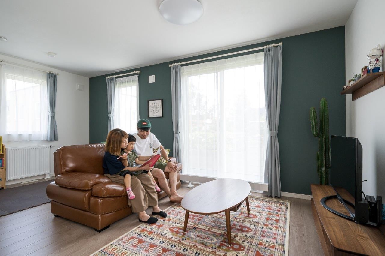 ＣＯＺＹ新潟　エクセレントホーム 価格もサイズも家づくりも「シンプルでちょうど良い」、こだわりのインテリアが映える家の建築実例画像1