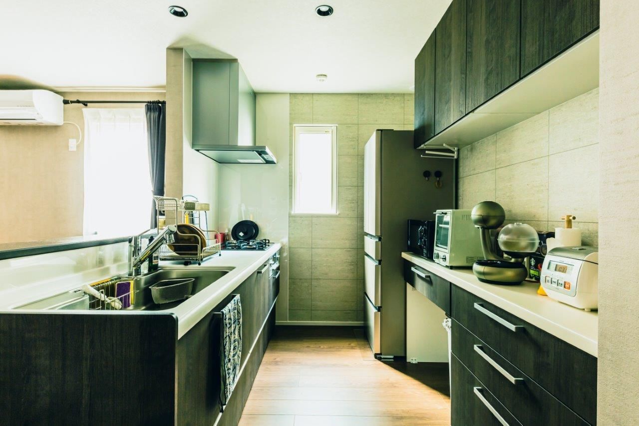 ＣＯＺＹ新潟　エクセレントホーム 性能の高さにも安心！家族みんながのびのび暮らす大人かっこいい家の建築実例画像7