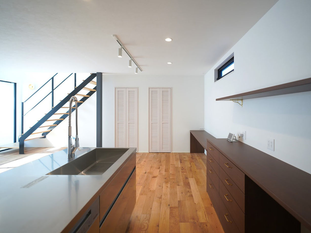 トスコEASEL 【シンプルモダン/2階建て/中庭/動線にこだわった間取り】こだわりオーナーたちの、お手本住宅の建築実例画像3