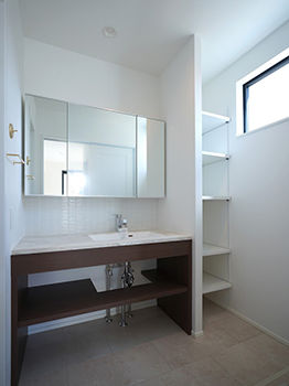 トスコEASEL 【シンプルモダン/2階建て/中庭/動線にこだわった間取り】こだわりオーナーたちの、お手本住宅の建築実例画像10