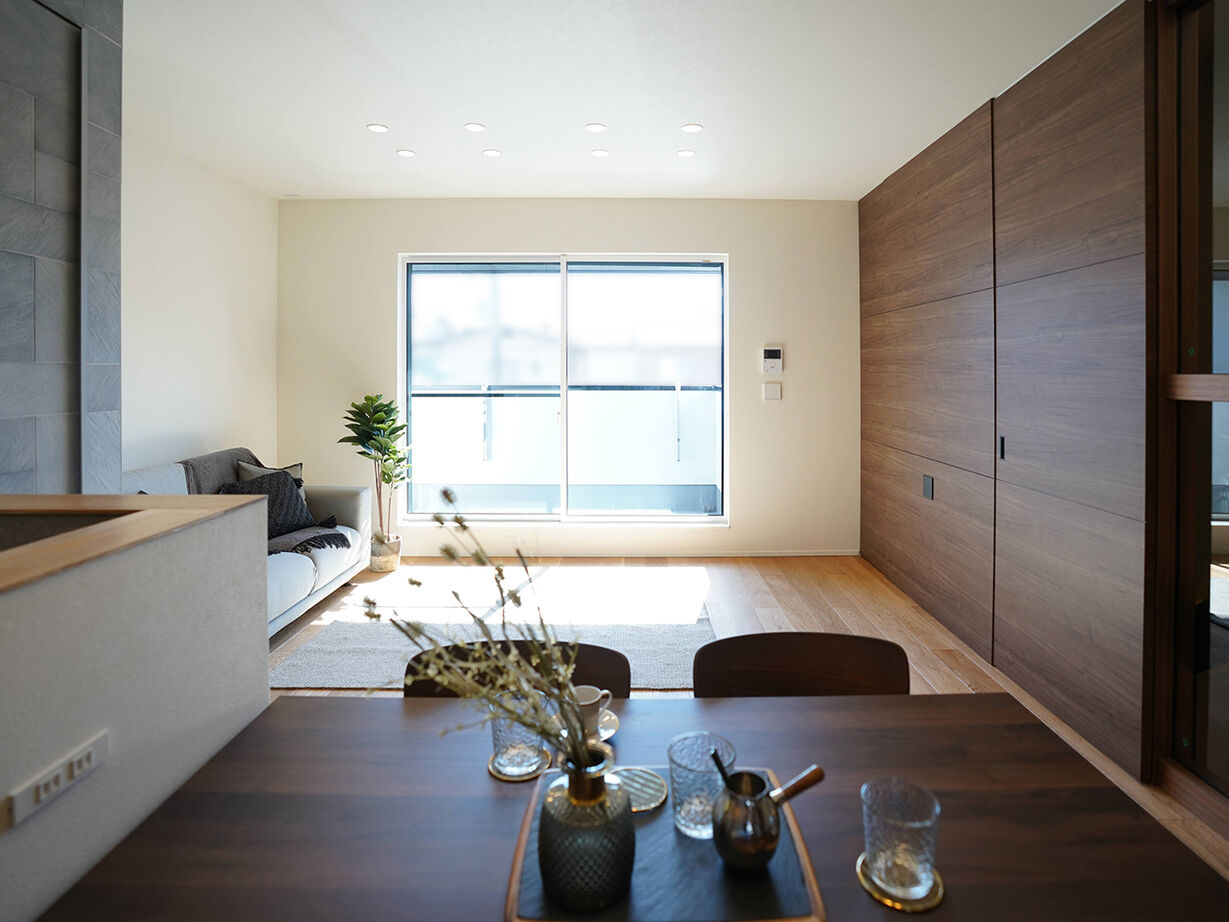 トスコEASEL 【愛知/20坪台/狭小/3階建て/4LDK/理想の間取り】大理石をあしらいホテルライクに。立体感のある狭小住宅の建築実例画像10