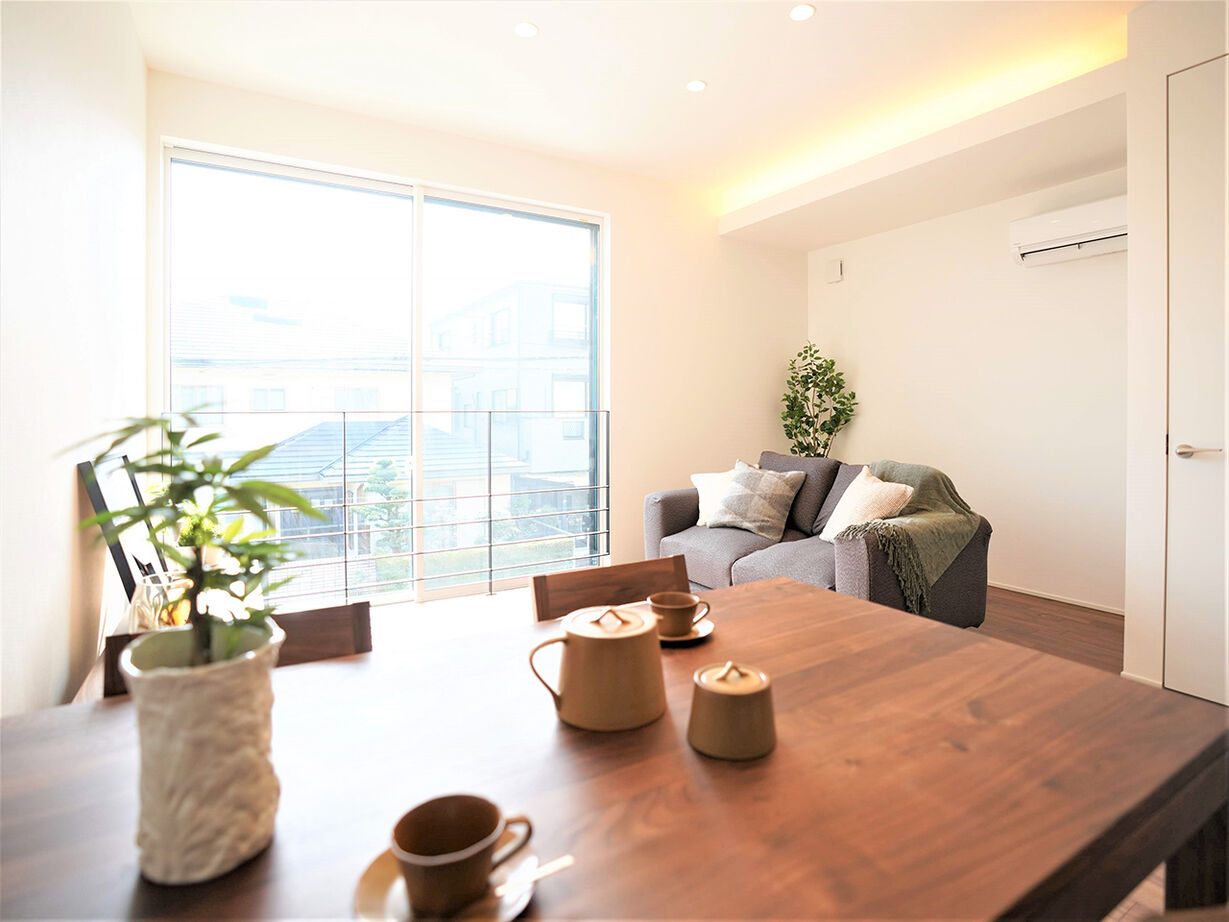 トスコEASEL 【愛知/土地20坪台/狭小/スキップフロア/3階建て/2LDK/理想の間取り】広い土間のある３階建ての狭小住宅の建築実例画像3