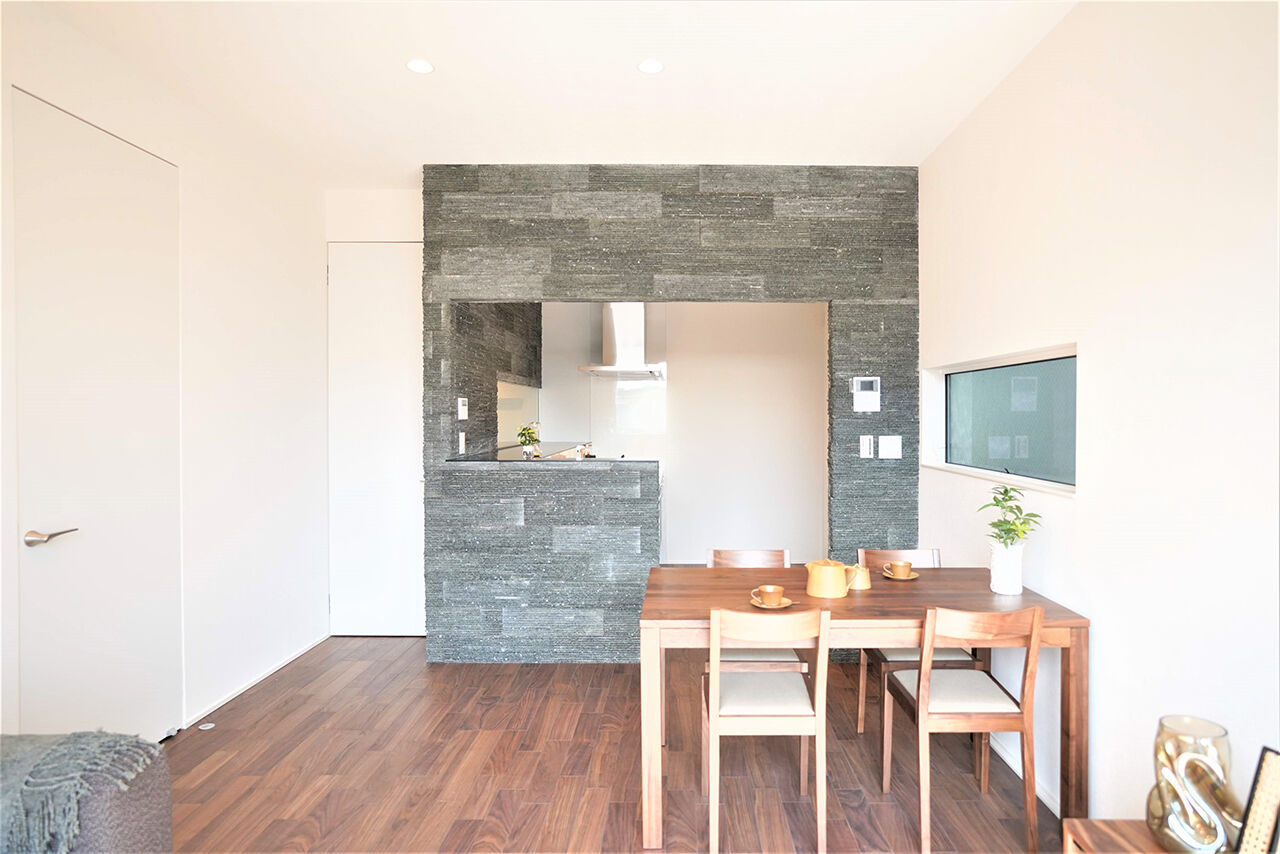 トスコEASEL 【愛知/土地20坪台/狭小/スキップフロア/3階建て/2LDK/理想の間取り】広い土間のある３階建ての狭小住宅の建築実例画像6