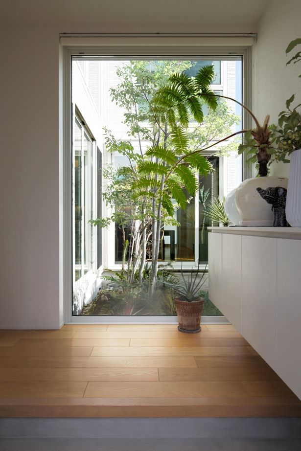 積水ハウス 【3階建て/重量鉄骨造/間取り有】ダイナミックな吹き抜けが見どころの、つながりを大切にした大空間の家の建築実例画像7