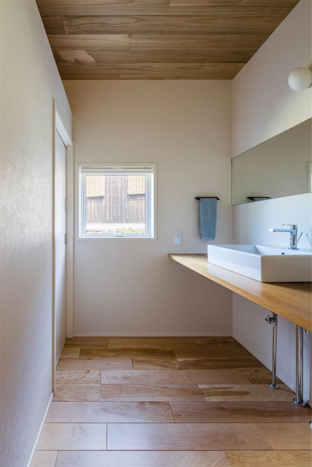 積水ハウス 【高気密・高断熱/大空間/間取り有】大開口でウッドデッキとつながる豊かな自然に溶け込む平屋の住まいの建築実例画像11