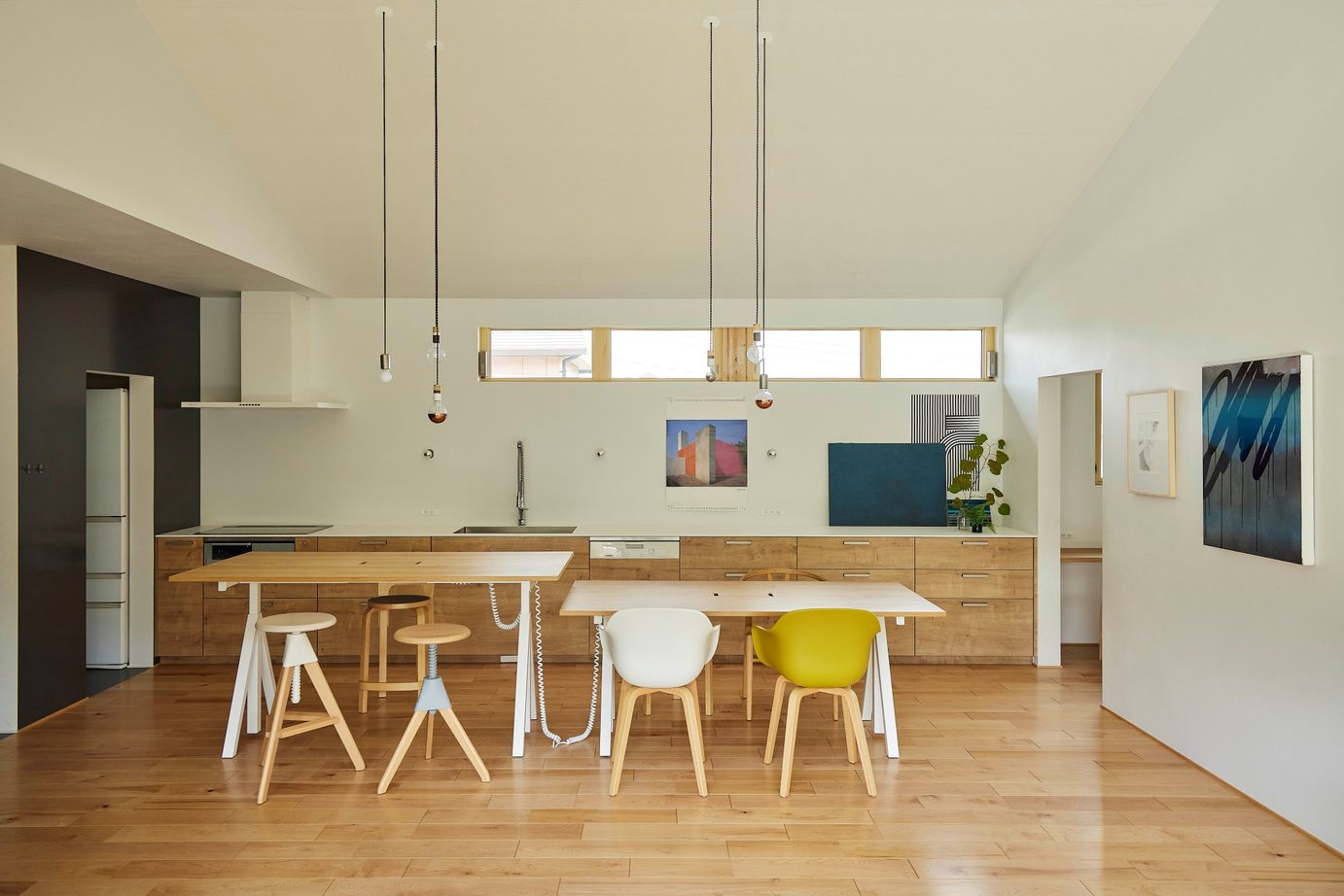 積水ハウス 【大空間・大開口/間取り有】余白が暮らしの豊かさを生む、三角天井の平屋の住まいの建築実例画像3