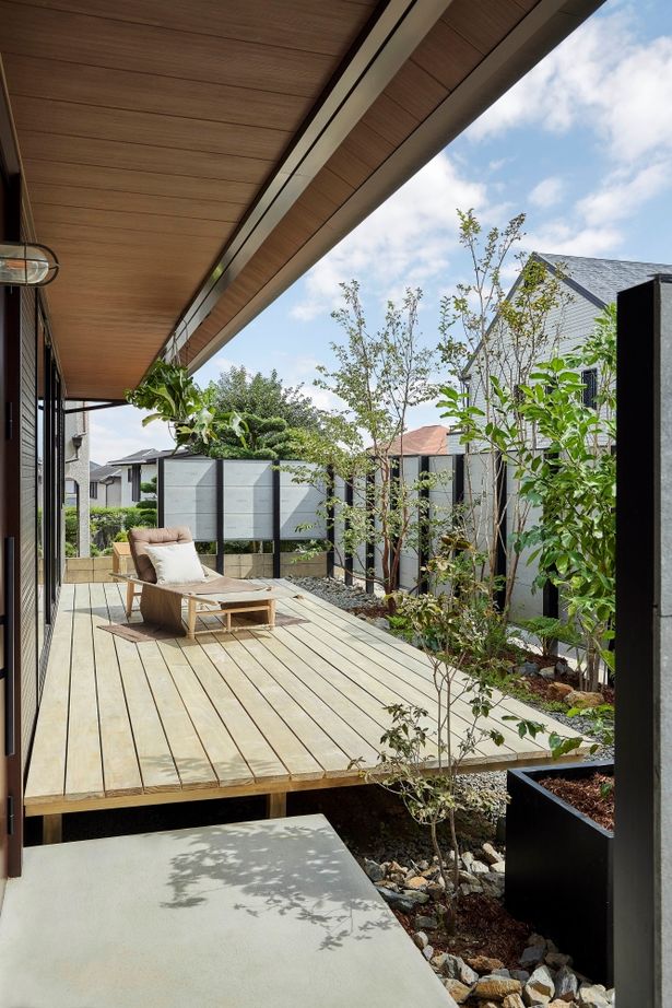 積水ハウス 【大空間・大開口/間取り有】余白が暮らしの豊かさを生む、三角天井の平屋の住まいの建築実例画像6