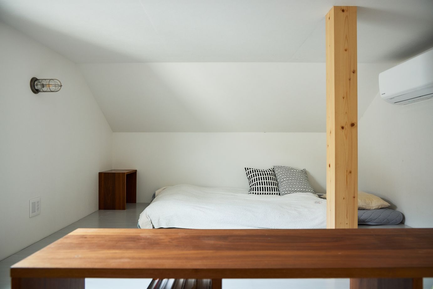 積水ハウス 【大空間・大開口/間取り有】余白が暮らしの豊かさを生む、三角天井の平屋の住まいの建築実例画像9