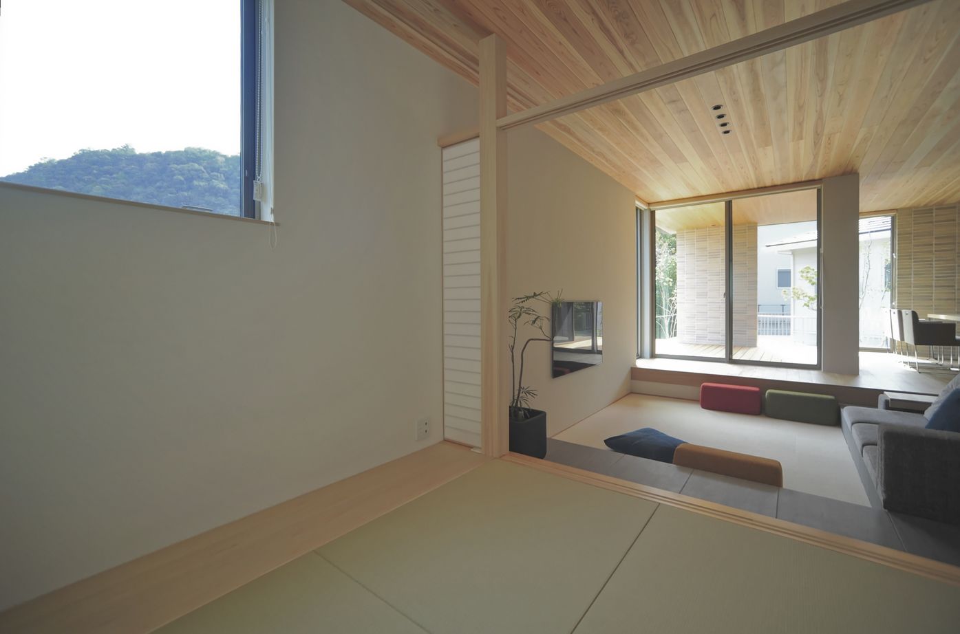 積水ハウス 【大空間大開口/家事ラク】必要な場所につくった収納が大活躍。無垢材など自然素材の心地よさを味わえる家の建築実例画像6