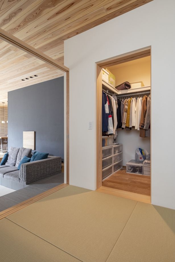 積水ハウス 【大空間大開口/家事ラク】必要な場所につくった収納が大活躍。無垢材など自然素材の心地よさを味わえる家の建築実例画像11