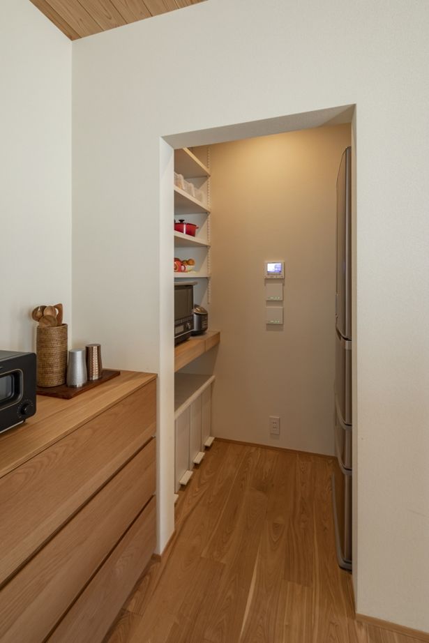 積水ハウス 【大空間大開口/家事ラク】必要な場所につくった収納が大活躍。無垢材など自然素材の心地よさを味わえる家の建築実例画像12