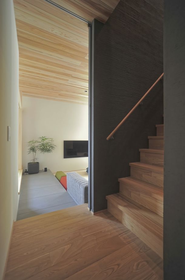 積水ハウス 【大空間大開口/家事ラク】必要な場所につくった収納が大活躍。無垢材など自然素材の心地よさを味わえる家の建築実例画像14