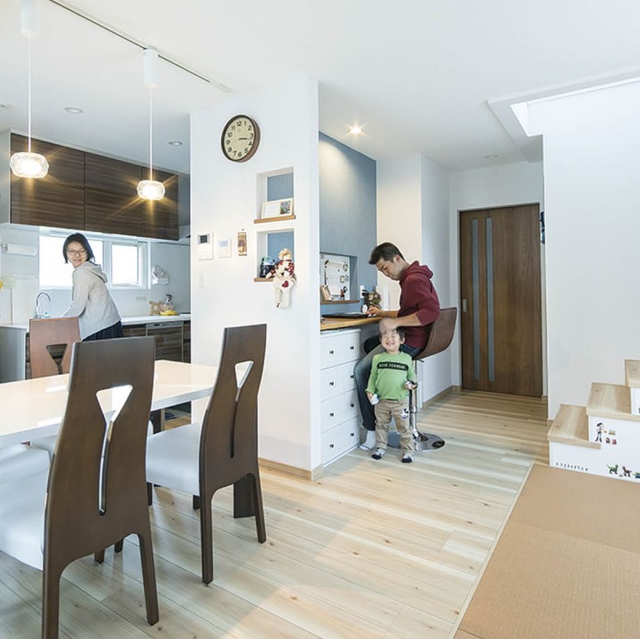 北海荘建 【札幌市/全室床暖房/間取り図有/ビルドインガレージ】建築現場で性能の高さを実感したぬくもりある我が家♪の建築実例画像1