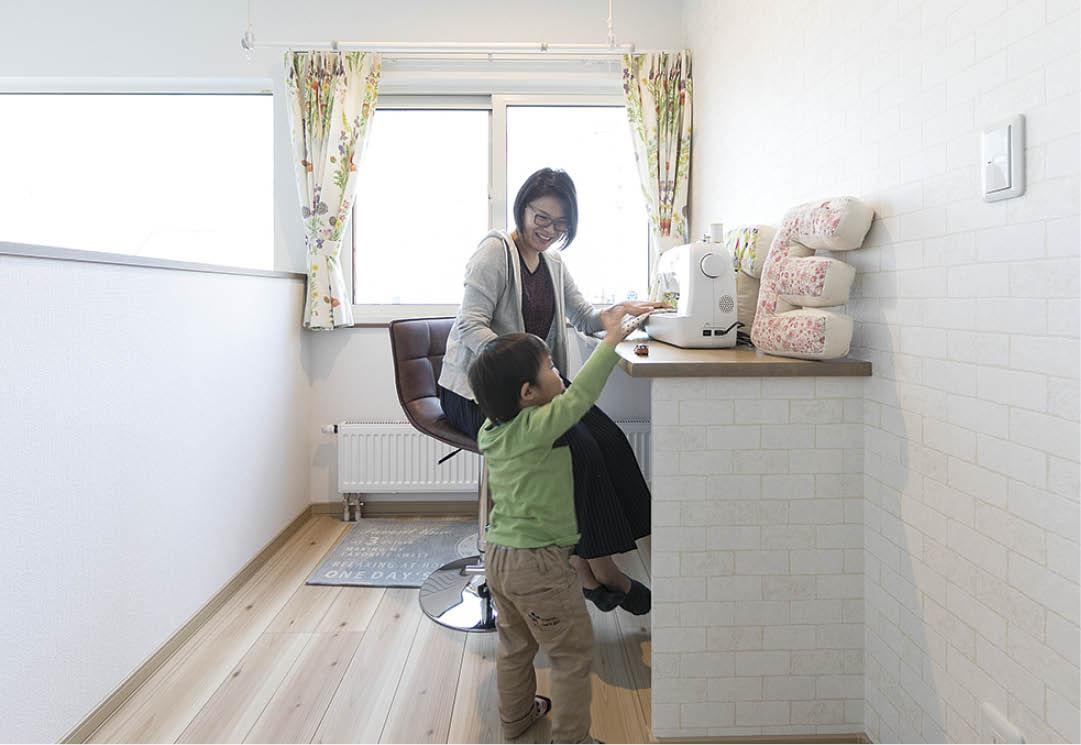 北海荘建 【札幌市/全室床暖房/間取り図有/ビルドインガレージ】建築現場で性能の高さを実感したぬくもりある我が家♪の建築実例画像7