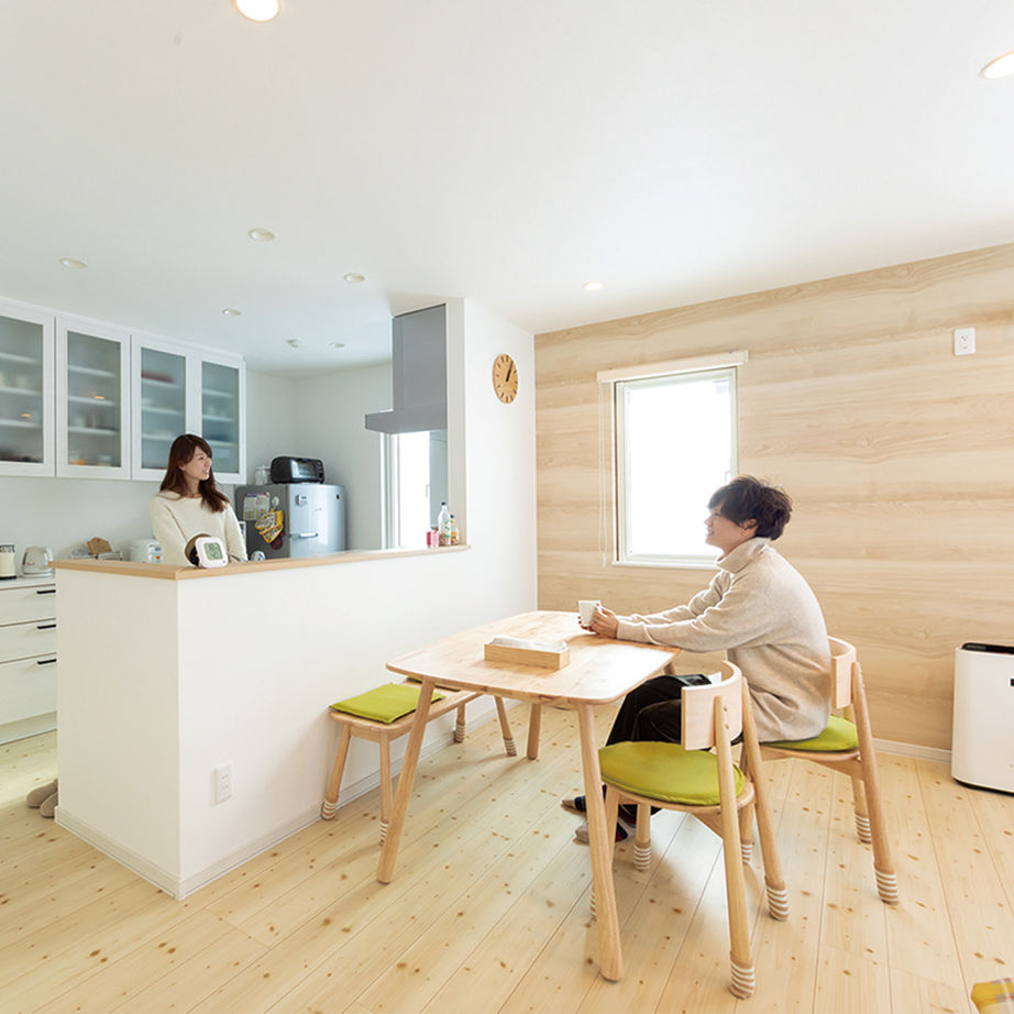 北海荘建 【4LDK/狭小地/全室床暖房/間取り図有】限られた予算内で将来を見据えた間取りに！回遊動線も実現♪の建築実例画像2