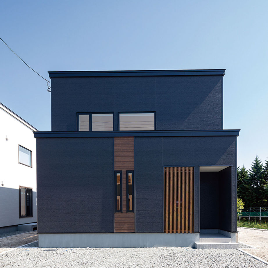 北海荘建 【4LDK/シンプルモダン/全室床暖房/間取り図有】予算内で小上がり和室、吹抜階段などこだわりを実現！の建築実例画像3