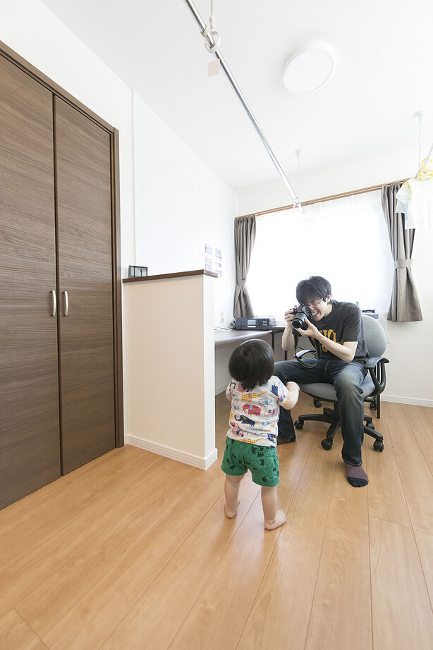 北海荘建 【札幌市/4LDK/30坪台/全室床暖房】W断熱で一年中快適。冬は身体全体を包み込むような暖かさ！の建築実例画像4