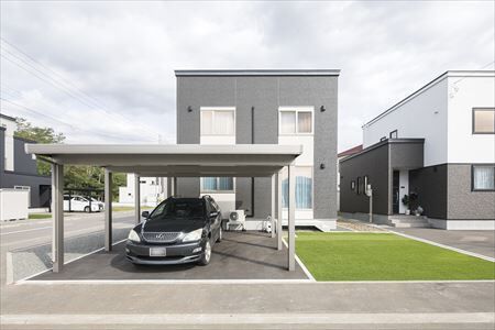 北海荘建 【札幌市/4LDK/30坪台/全室床暖房/間取り図有】景観に合わせた提案。子どもがすくすくと育つ家の建築実例画像1