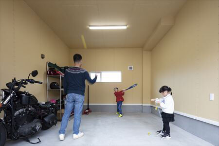 北海荘建 【札幌市/3LDK/30坪台/床暖房/間取り図有】趣味のバイクと車が入る、2階LDKのガレージハウスの建築実例画像3