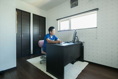 北海荘建 【石狩市/4LDK+S/30坪台/全室床暖房/間取り図有】同居する母も健康的に過ごせる、W断熱のあったかい家の建築実例画像5