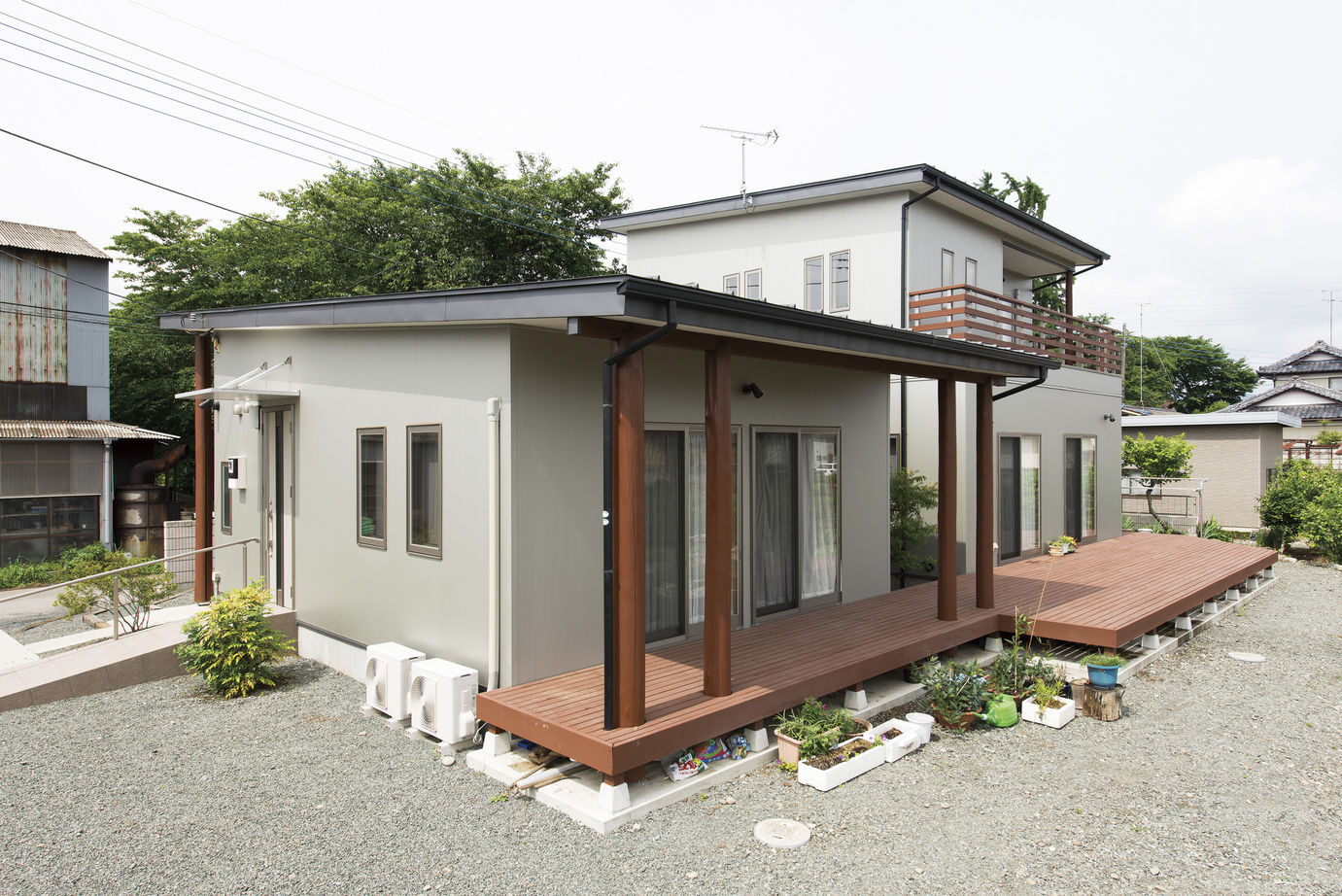 モックの家／草処建設(くさどころけんせつ) 【みどり市｜平屋＋α】設計も安心して任せられた 高齢の夫婦が永く暮らすためのバリアフリーの平屋＋αの住まいの建築実例画像2