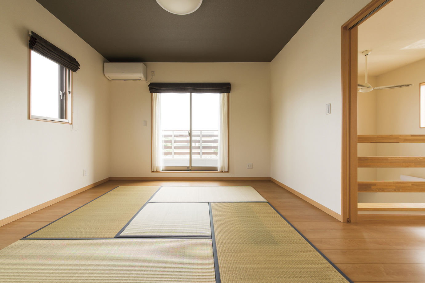 モックの家／草処建設(くさどころけんせつ) 【みどり市｜平屋＋α】設計も安心して任せられた 高齢の夫婦が永く暮らすためのバリアフリーの平屋＋αの住まいの建築実例画像6