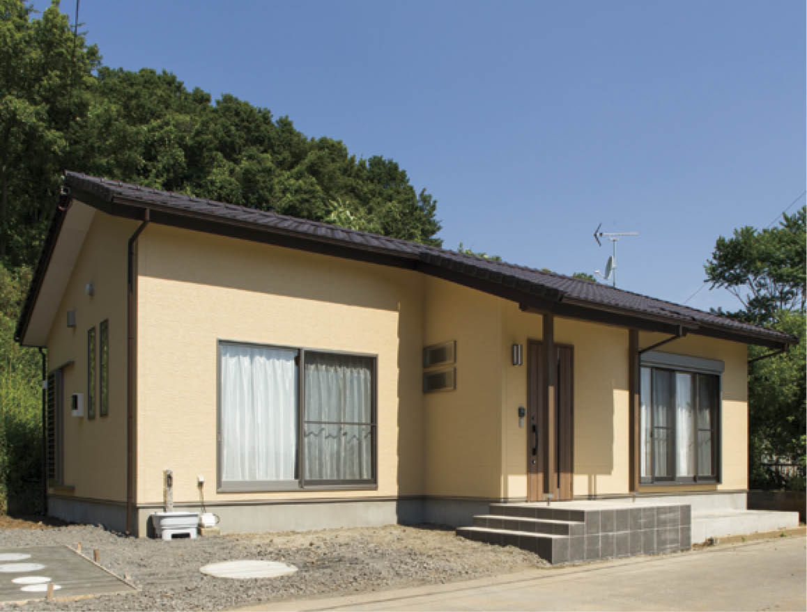 モックの家／草処建設(くさどころけんせつ) 【平屋｜約21坪】心地よい空間で日々を愉しむ地元の木を使った快適な平屋の建築実例画像2