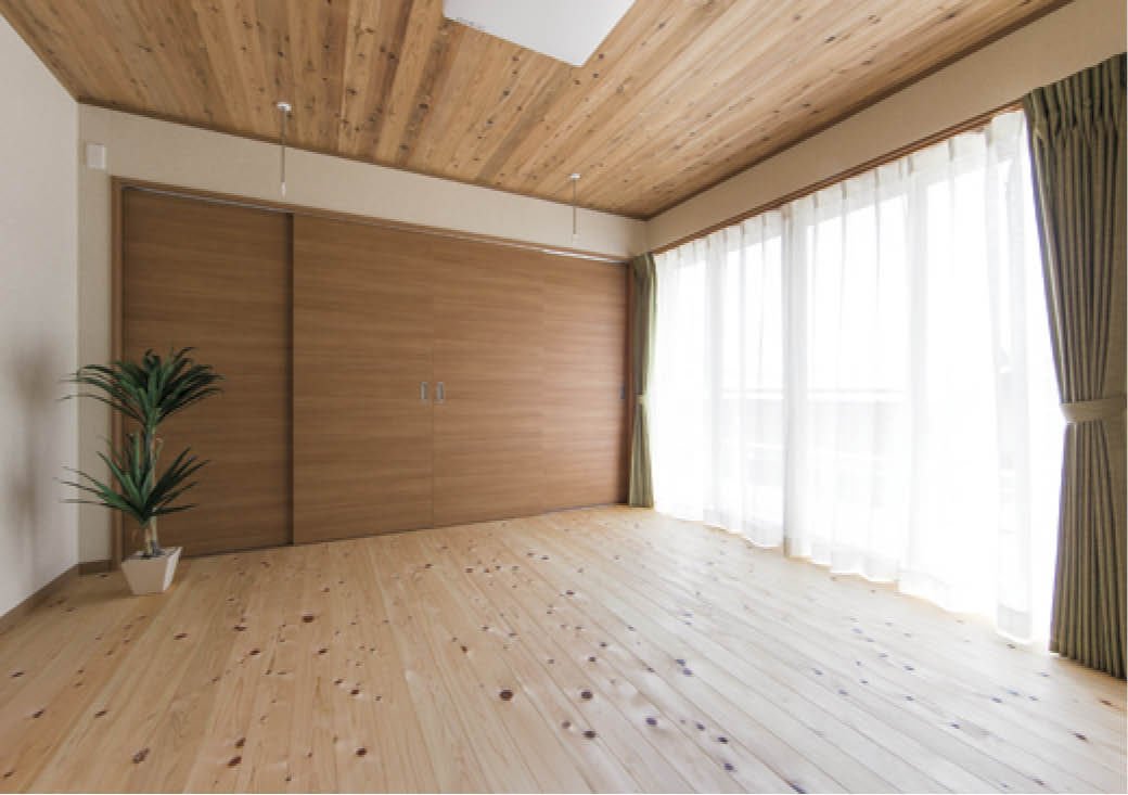 モックの家／草処建設(くさどころけんせつ) 【平屋｜約21坪】心地よい空間で日々を愉しむ地元の木を使った快適な平屋の建築実例画像5