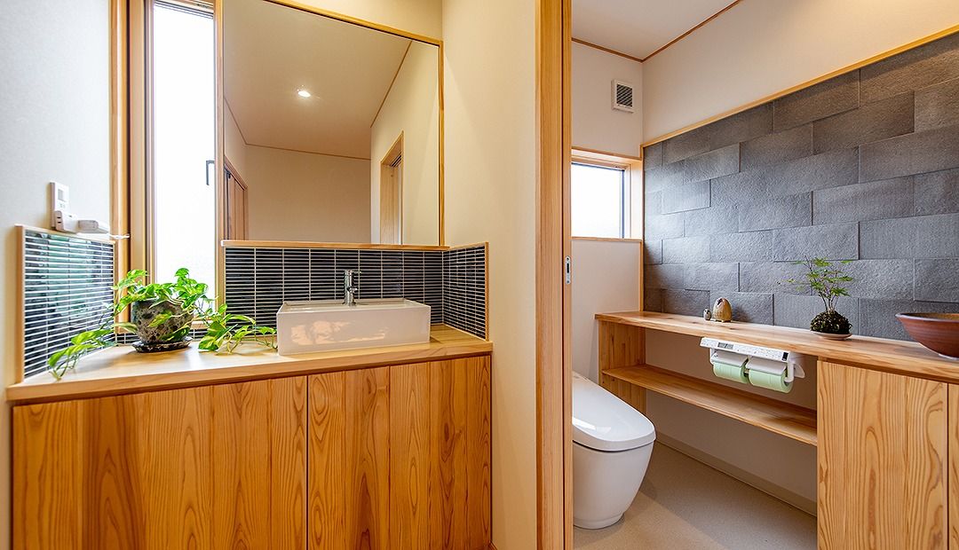 モックの家／草処建設(くさどころけんせつ) 【前橋市｜2階建て│111.6坪】ビルトインガレージに2階リビング。L字型に設計された和モダンの住まいの建築実例画像5