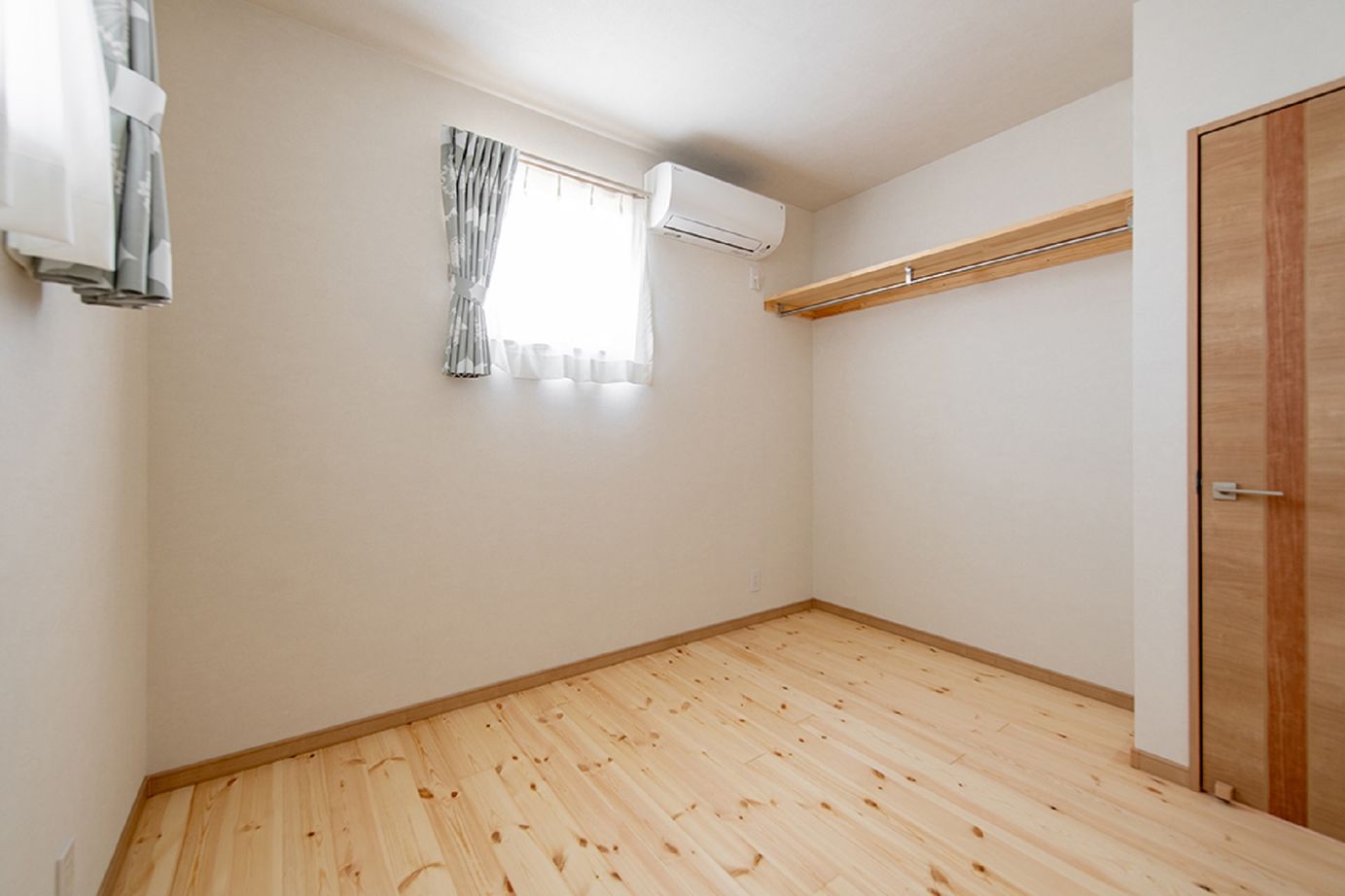 モックの家／草処建設(くさどころけんせつ) 【桐生市｜平屋│約32坪】木のぬくもりを感じながら猫と快適に暮らす家の建築実例画像7