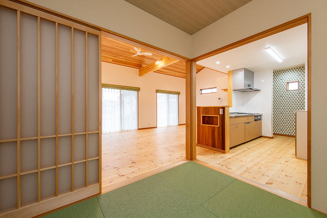 モックの家／草処建設(くさどころけんせつ) 【伊勢崎市｜平屋│25坪】愛犬と暮らす自然素材の平屋 ～造作多数・シンプルデザインの高性能住宅～の建築実例画像3