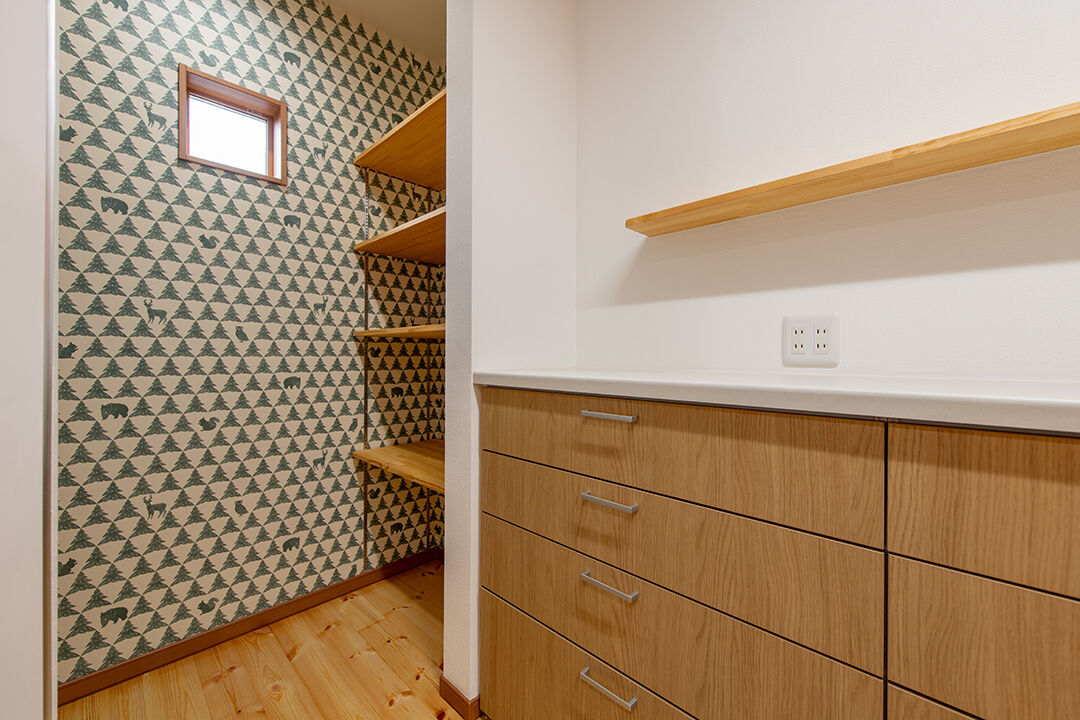 モックの家／草処建設(くさどころけんせつ) 【伊勢崎市｜平屋│25坪】愛犬と暮らす自然素材の平屋 ～造作多数・シンプルデザインの高性能住宅～の建築実例画像8