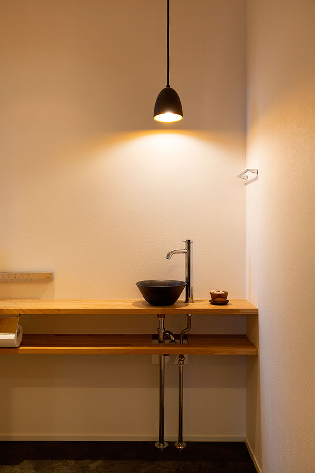 クラシスホーム 【2000万円台/4LDK/吹抜けリビング/間取り図】梁のある吹抜けと庭の繋がり。木の温もり感じる和モダンの家の建築実例画像14