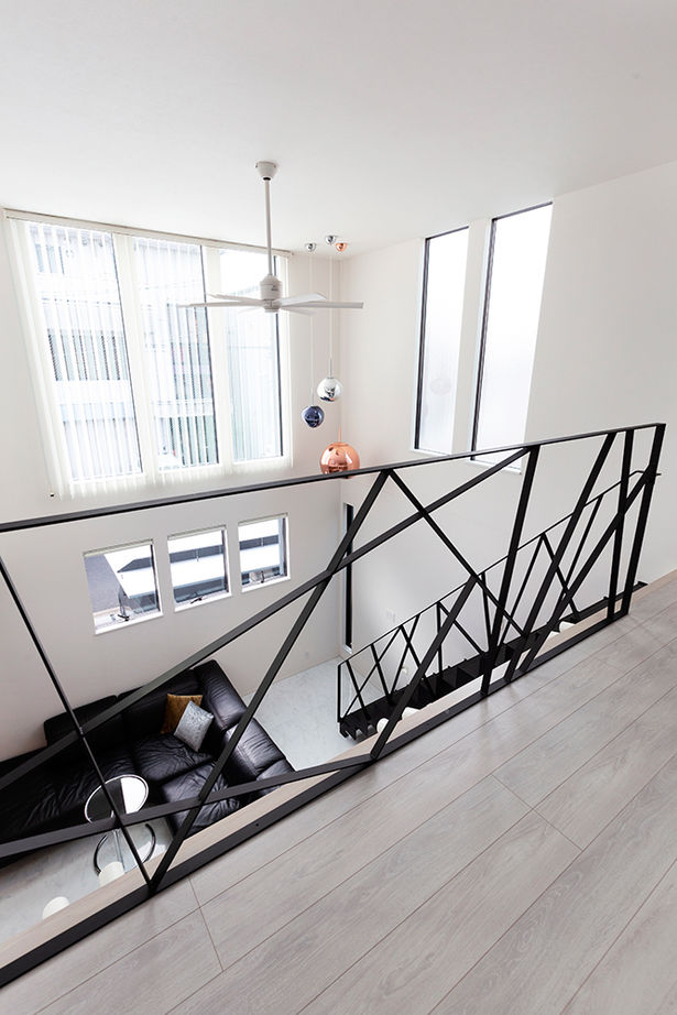 クラシスホーム 【2000万円台/43坪/ホテルライク/間取り図】30帖超LDKと吹抜けの大空間。ラグジュアリーモダンを極めた家の建築実例画像7