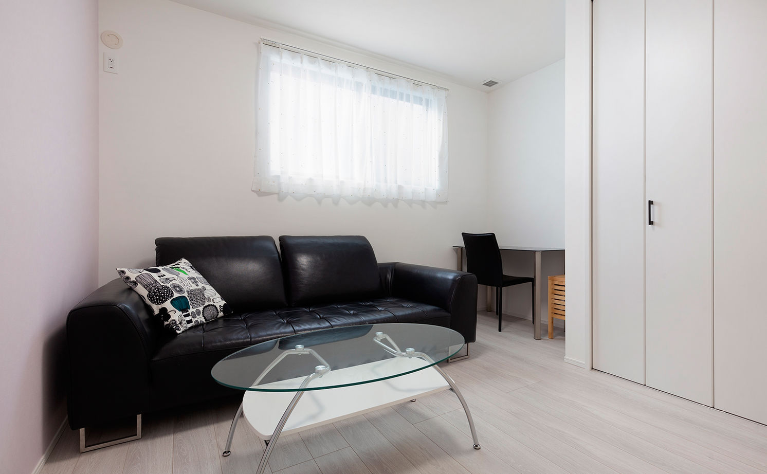 クラシスホーム 【2000万円台/43坪/ホテルライク/間取り図】30帖超LDKと吹抜けの大空間。ラグジュアリーモダンを極めた家の建築実例画像12